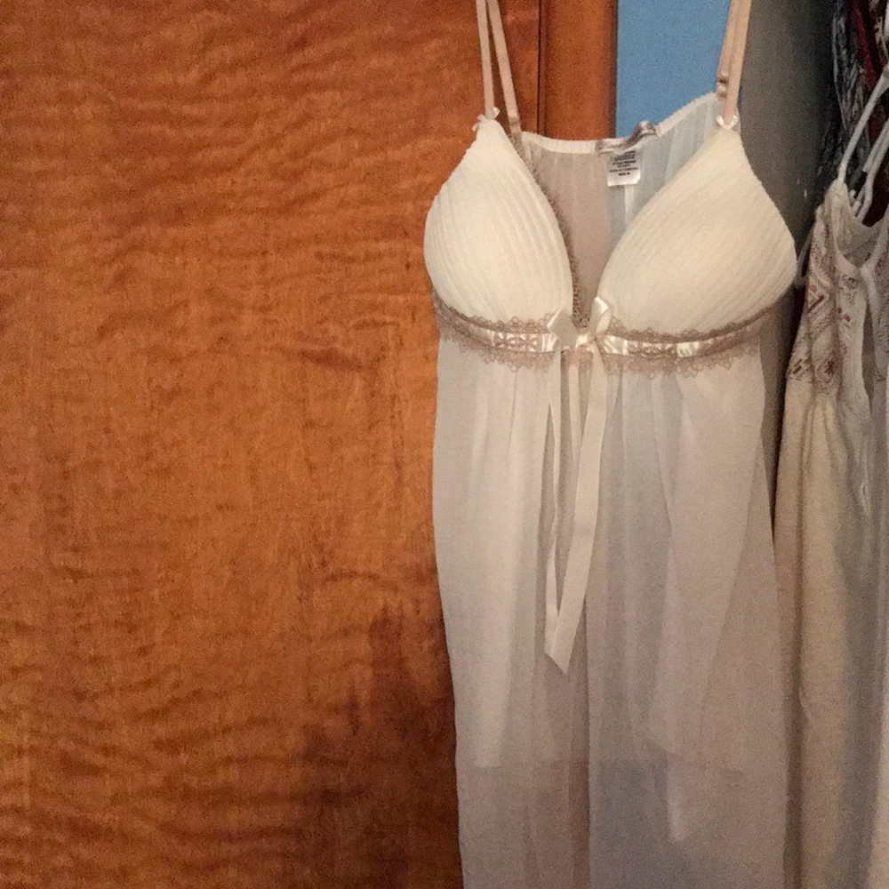 Beautiful Nightie!